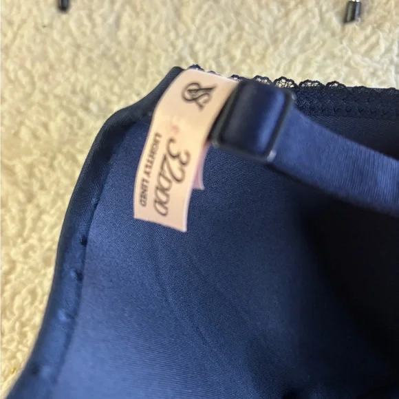 Victoria’s Secret Dream Angle Lightly Lined Demi Bra size 32DDD Navy Blue NWT - Picture 8 of 8
